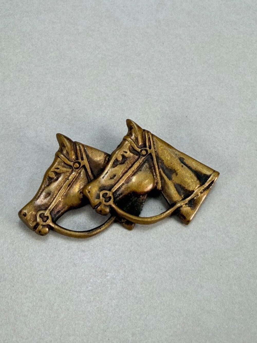Vintage Horse Heads Brass Western Equestrian Brooch Art Deco Style Pin